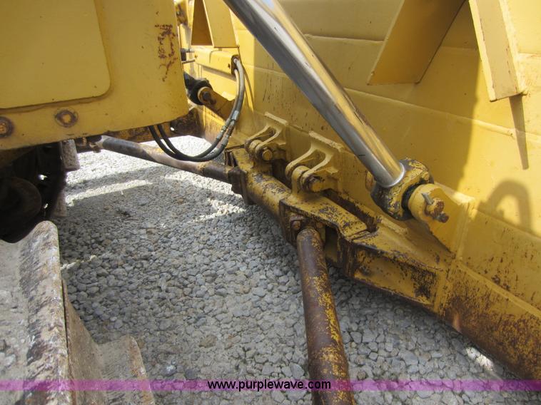 image for item C5388 1967 Caterpillar D7E dozer