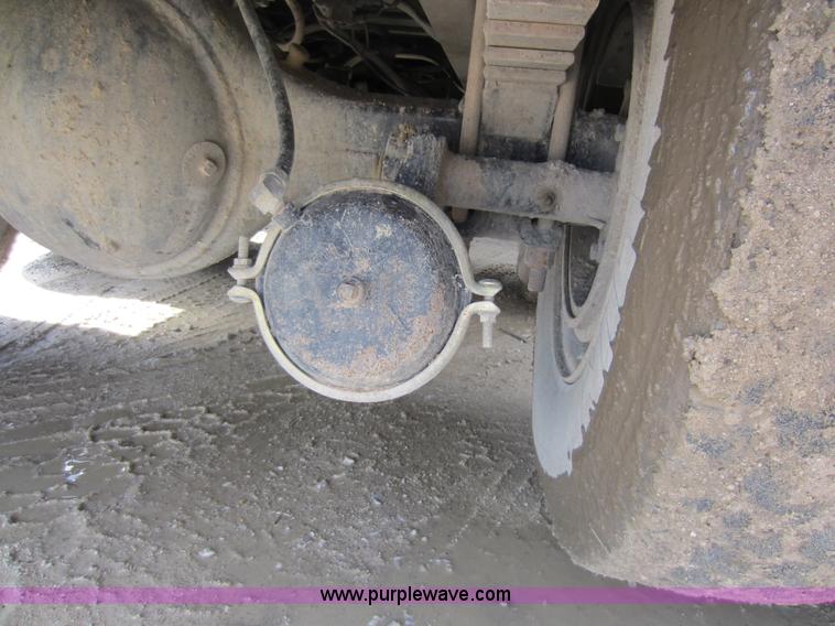 image for item C5399 1999 International 9200 dump truck