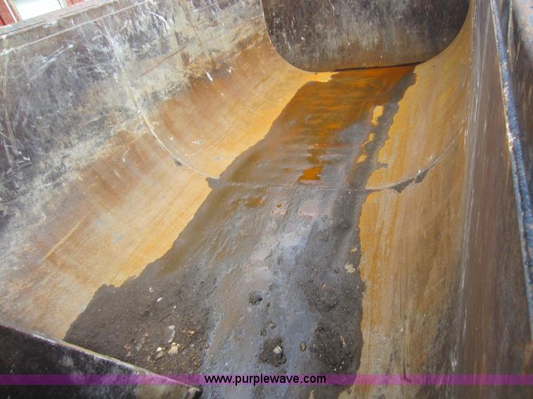 image for item C5399 1999 International 9200 dump truck