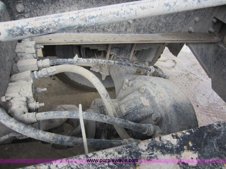 image for item C5399 1999 International 9200 dump truck