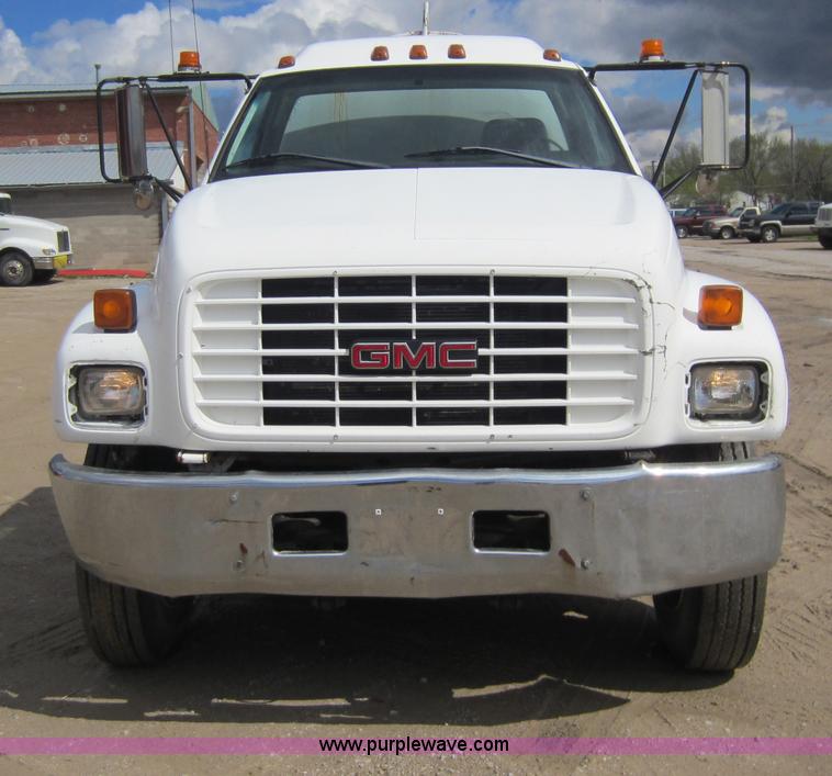 image for item C5400 1998 GMC C6500 truck