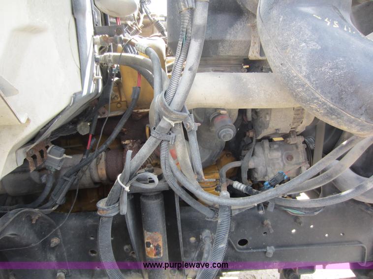 image for item C5400 1998 GMC C6500 truck