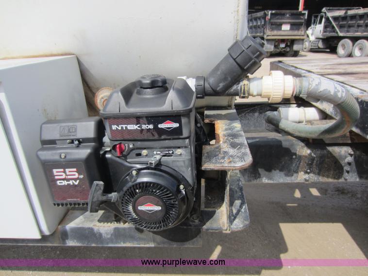 image for item C5400 1998 GMC C6500 truck