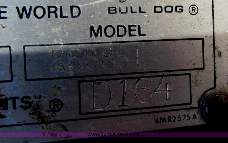 image for item C5406 1989 Mack R688ST semi truck