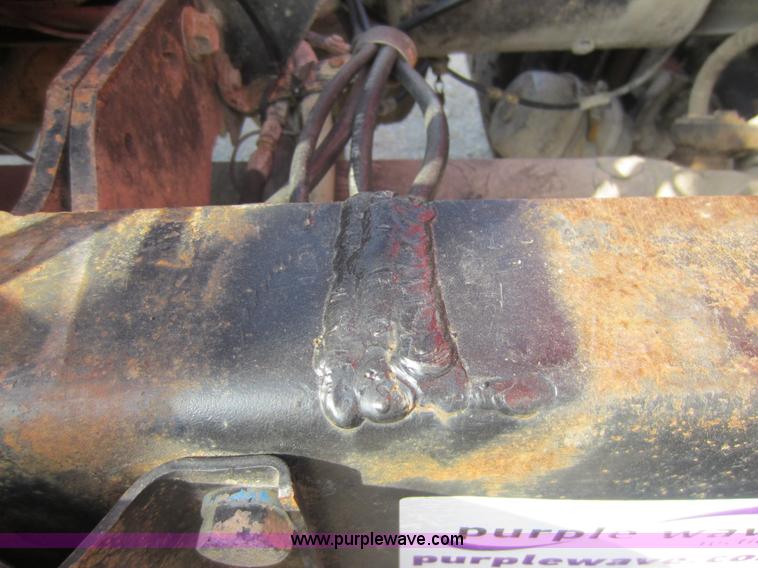 image for item C5406 1989 Mack R688ST semi truck