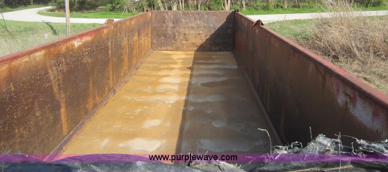 image for item C5407 2000 Dump-rite DR24 end dump trailer