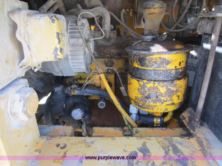 image for item C5410 Towmotor V60B forklift