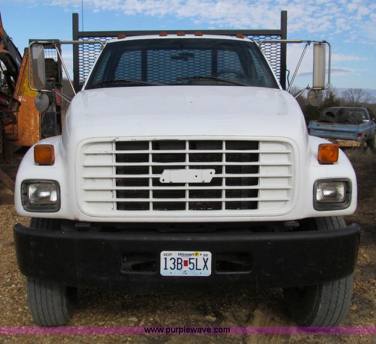 image for item D3071 1999 GMC C7500 dump truck