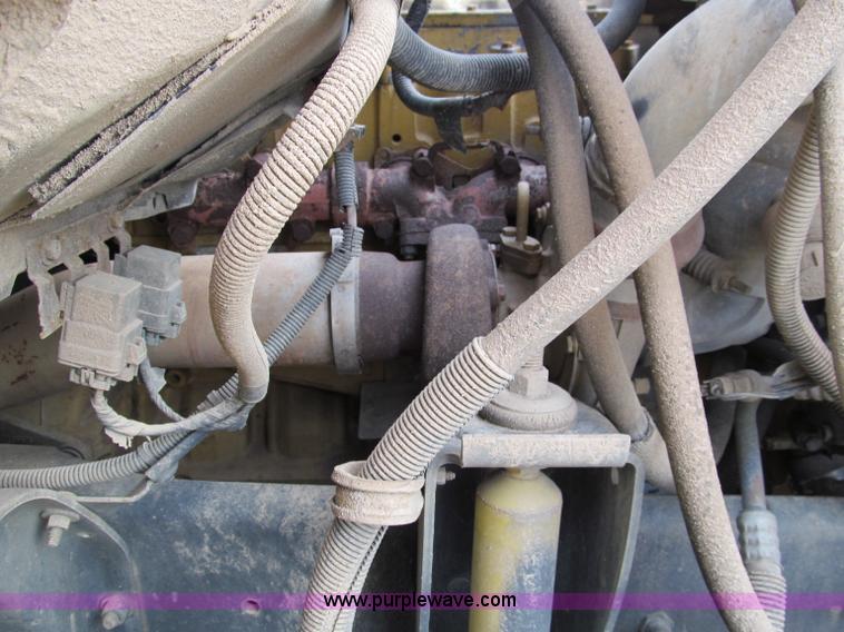 image for item D3071 1999 GMC C7500 dump truck