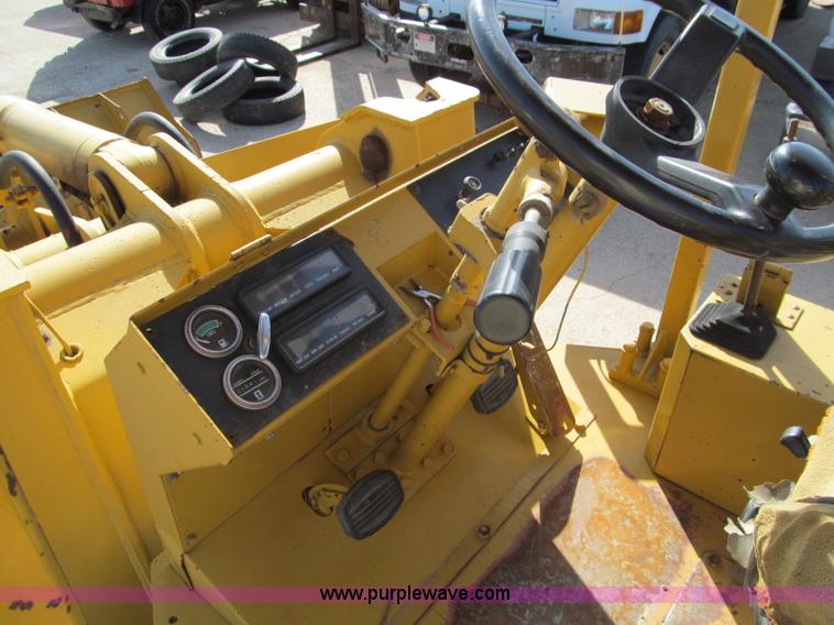 image for item D3084 Kawasaki 60Z II wheel loader