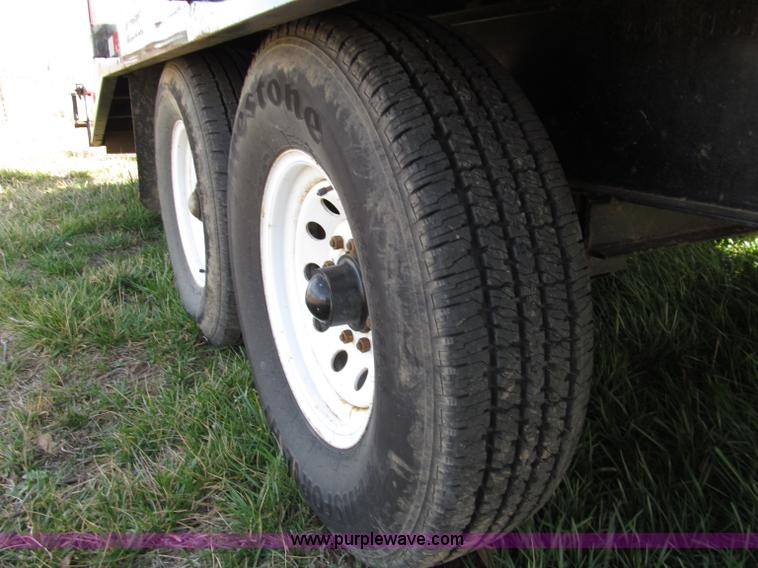 image for item D3101 2006 Towmaster Contrail 18' utility trailer