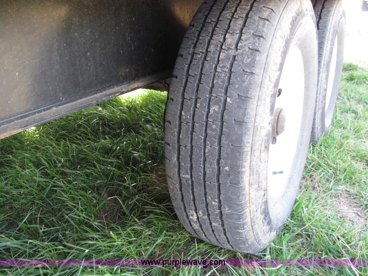 image for item D3101 2006 Towmaster Contrail 18' utility trailer