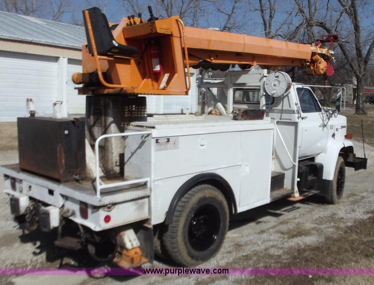 image for item D3588 1989 Chevrolet Kodiak 70 digger derrick truck