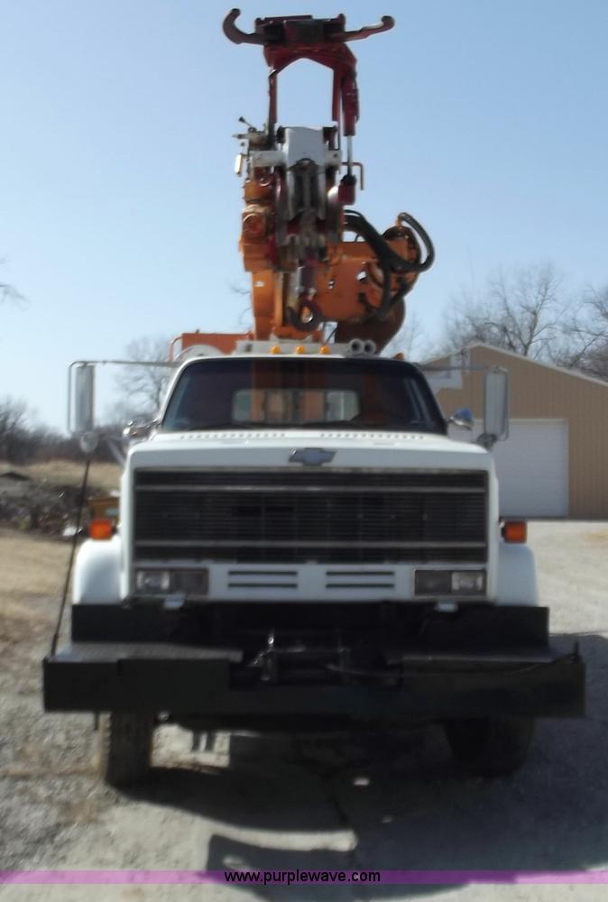 image for item D3588 1989 Chevrolet Kodiak 70 digger derrick truck