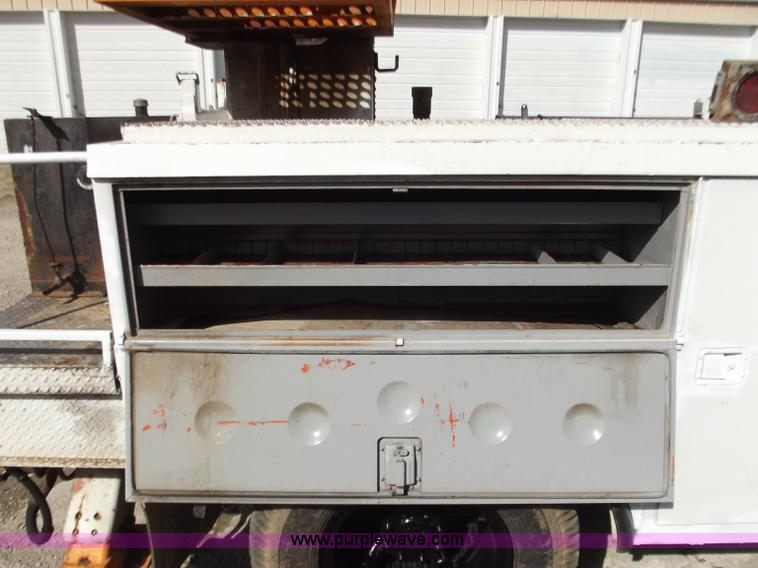 image for item D3588 1989 Chevrolet Kodiak 70 digger derrick truck