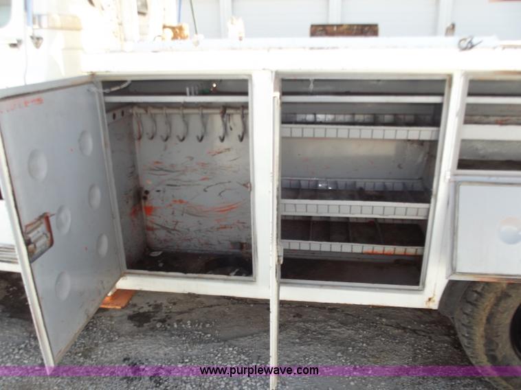 image for item D3588 1989 Chevrolet Kodiak 70 digger derrick truck