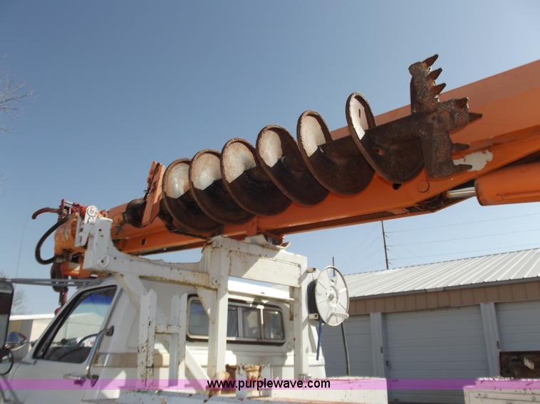 image for item D3588 1989 Chevrolet Kodiak 70 digger derrick truck