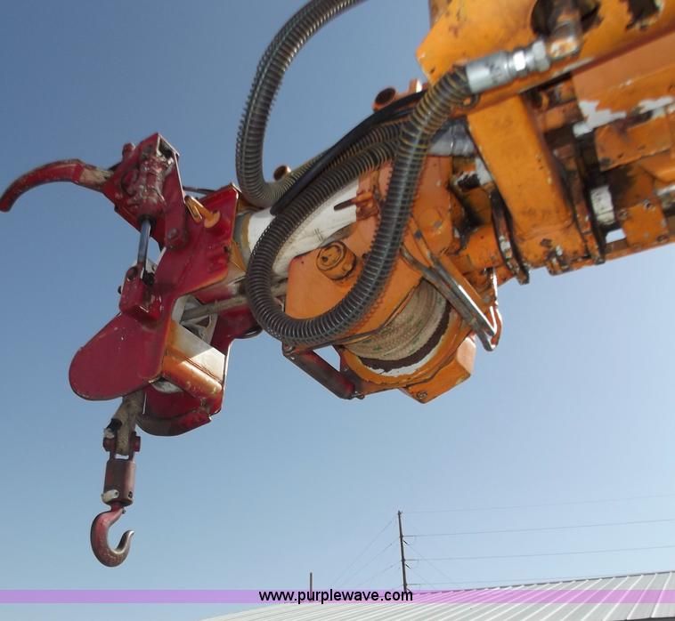 image for item D3588 1989 Chevrolet Kodiak 70 digger derrick truck