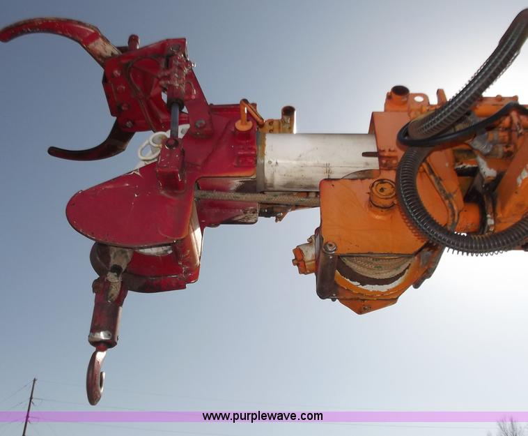 image for item D3588 1989 Chevrolet Kodiak 70 digger derrick truck