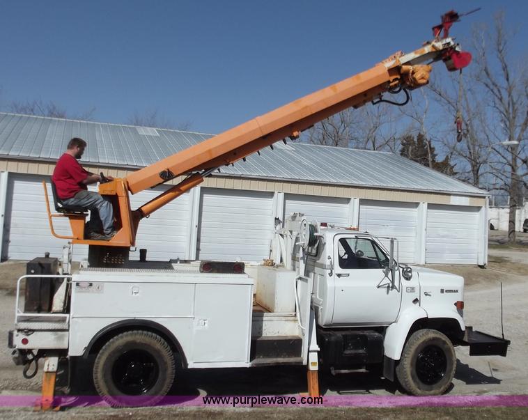 image for item D3588 1989 Chevrolet Kodiak 70 digger derrick truck