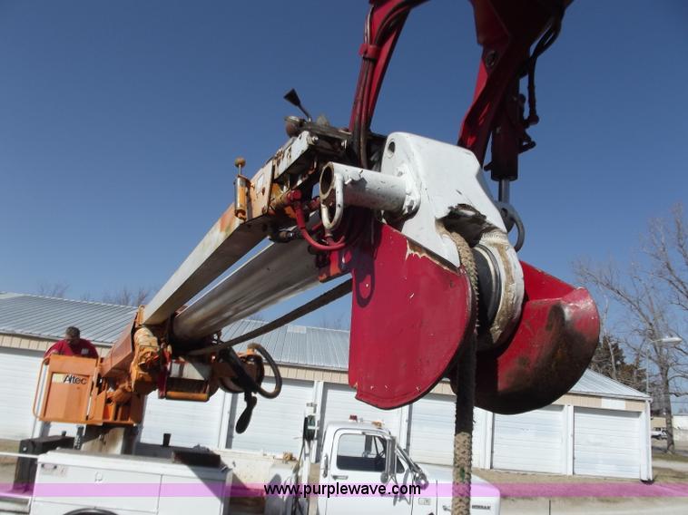 image for item D3588 1989 Chevrolet Kodiak 70 digger derrick truck