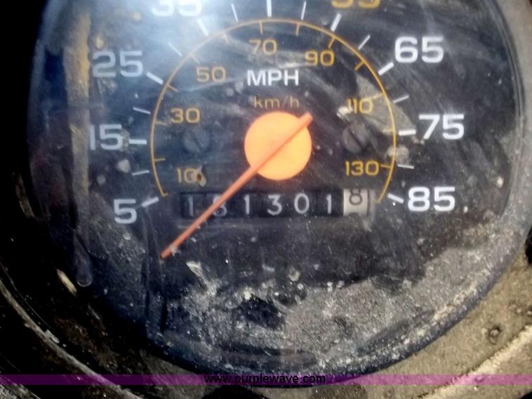 image for item D3588 1989 Chevrolet Kodiak 70 digger derrick truck