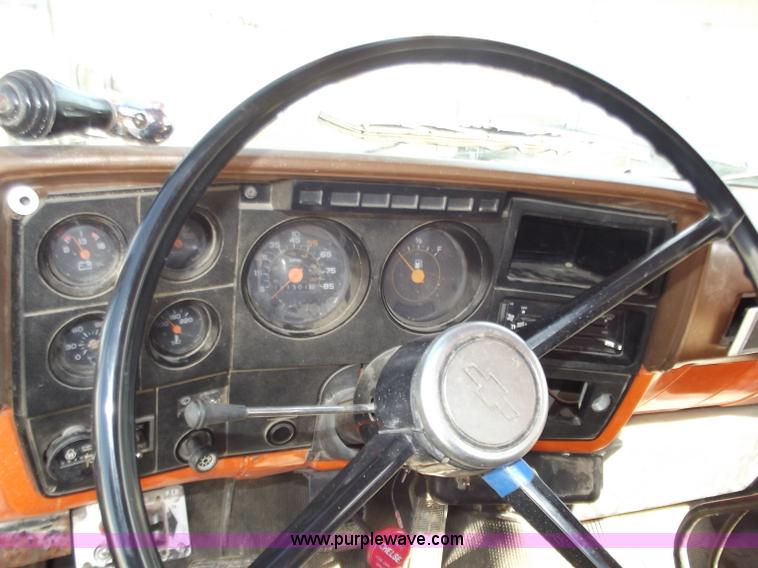 image for item D3588 1989 Chevrolet Kodiak 70 digger derrick truck