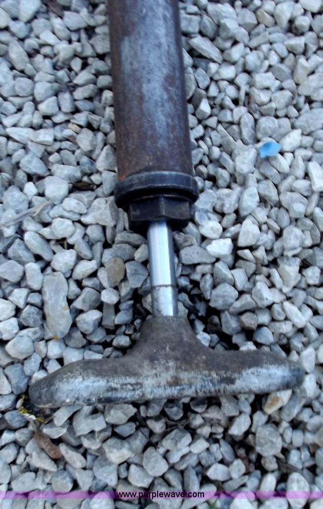 image for item D3589 TA52 Stanley pole tamper