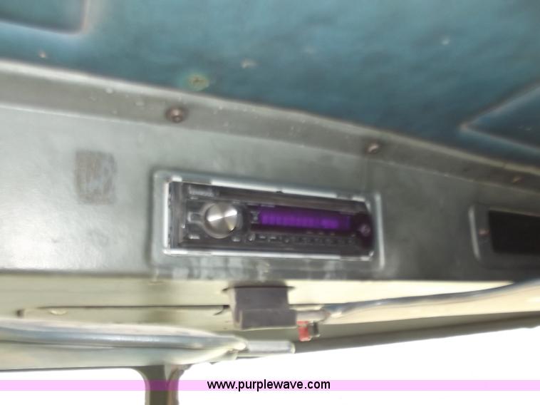 image for item D3693 1989 Peterbilt 379 triple axle semi truck