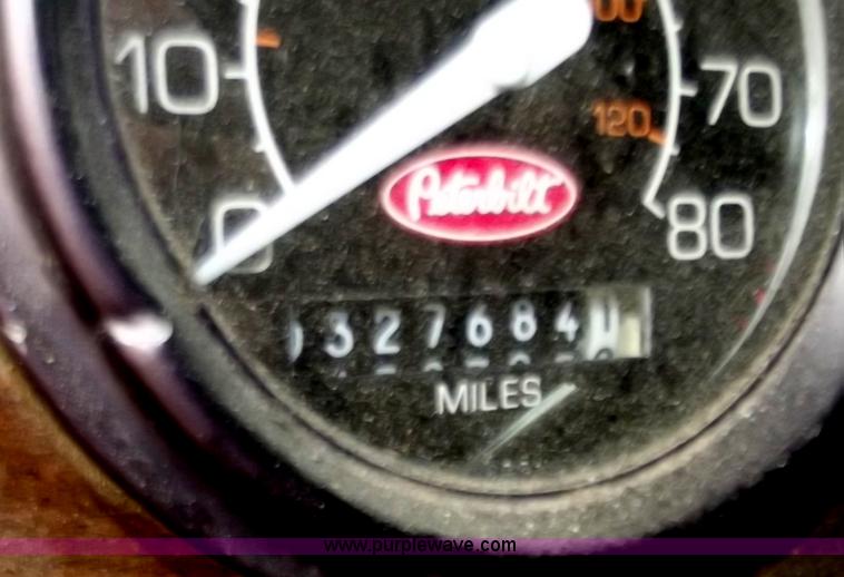 image for item D3693 1989 Peterbilt 379 triple axle semi truck