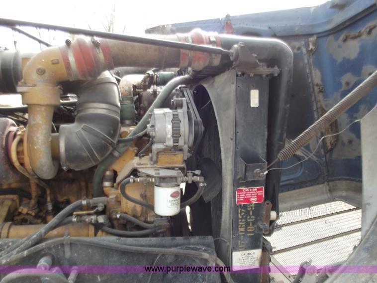 image for item D3693 1989 Peterbilt 379 triple axle semi truck