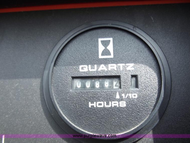 image for item D3694 1990 Ford F700 service truck