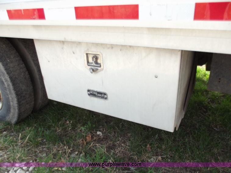 image for item D3694 1990 Ford F700 service truck