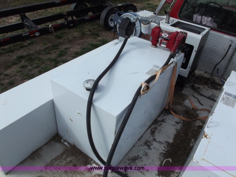 image for item D3694 1990 Ford F700 service truck