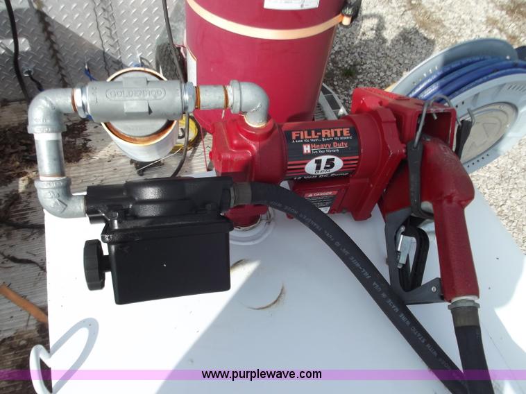 image for item D3694 1990 Ford F700 service truck