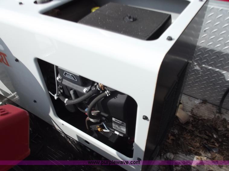 image for item D3694 1990 Ford F700 service truck