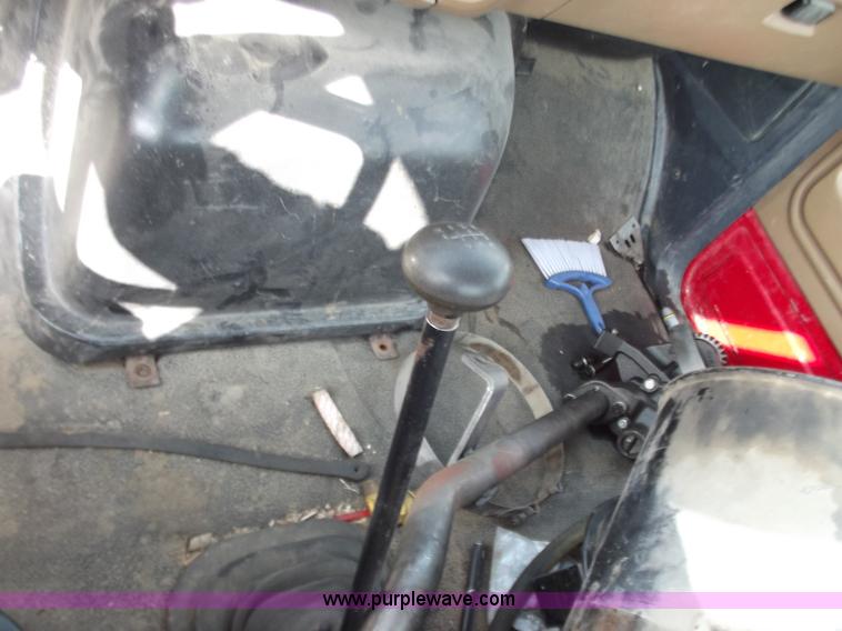 image for item D3694 1990 Ford F700 service truck