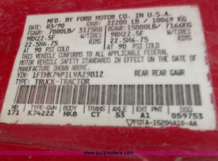 image for item D3694 1990 Ford F700 service truck