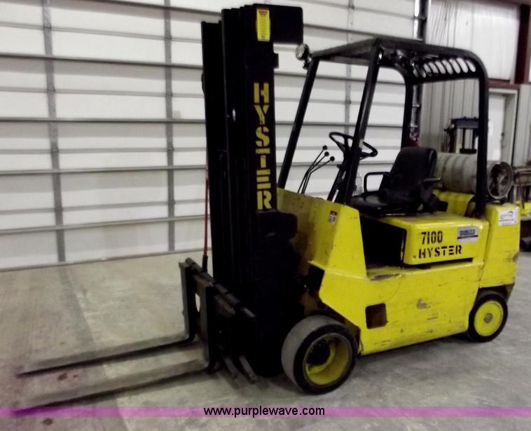 image for item D3733 Hyster S50XL forklift