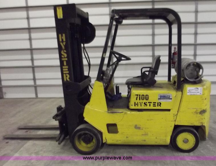 image for item D3733 Hyster S50XL forklift