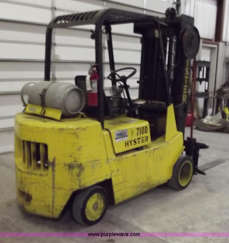 image for item D3733 Hyster S50XL forklift