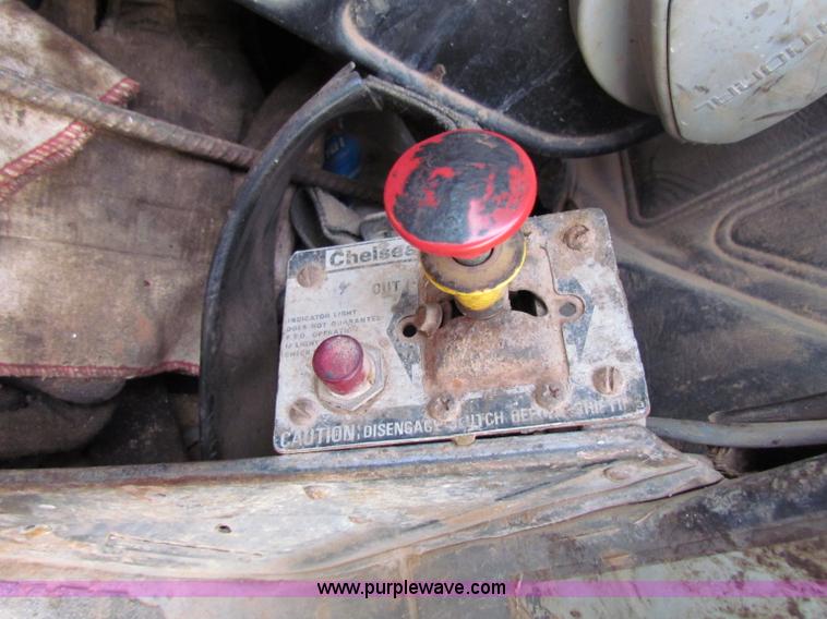 image for item D9126 1989 Mack RD688S water tanker semi truck