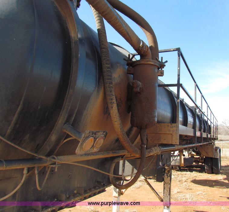 image for item D9129 1991 Eagle 120 barrel tanker trailer