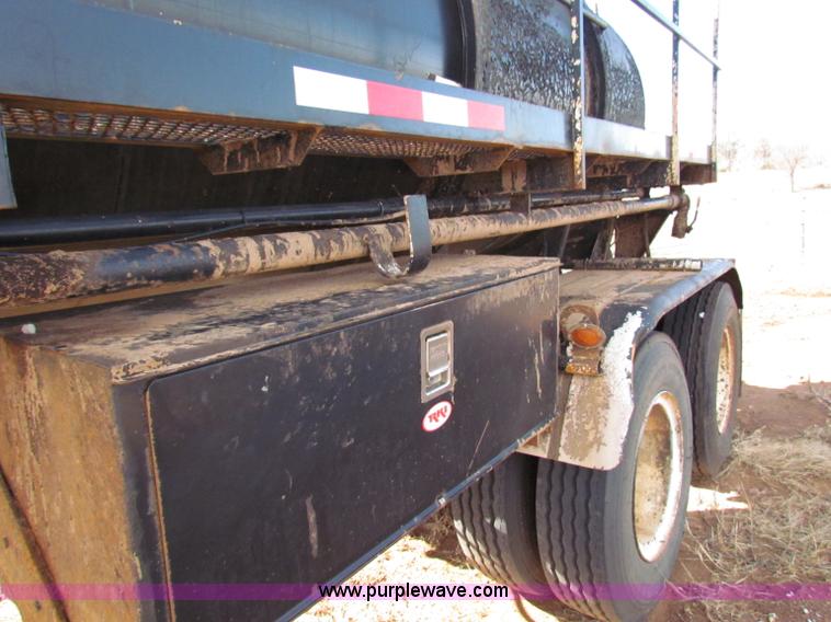 image for item D9129 1991 Eagle 120 barrel tanker trailer