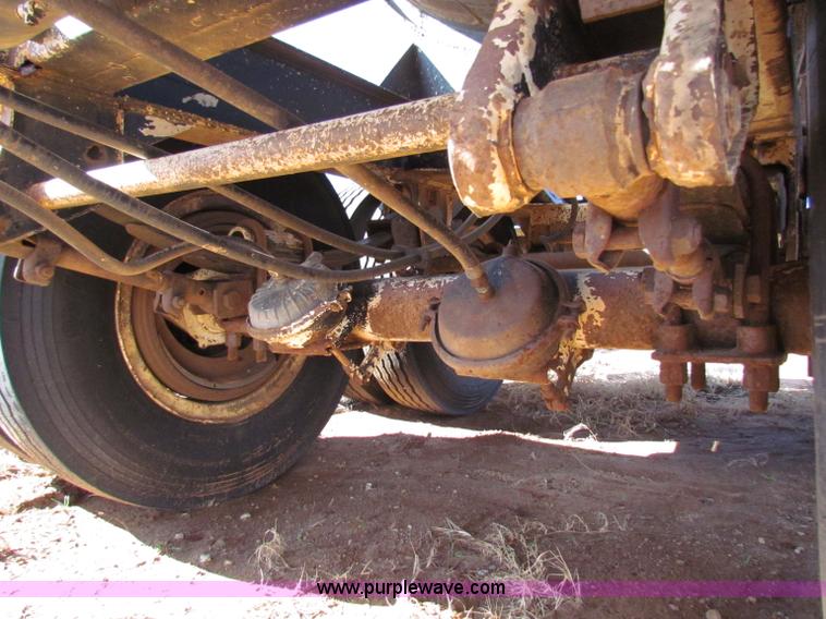 image for item D9129 1991 Eagle 120 barrel tanker trailer