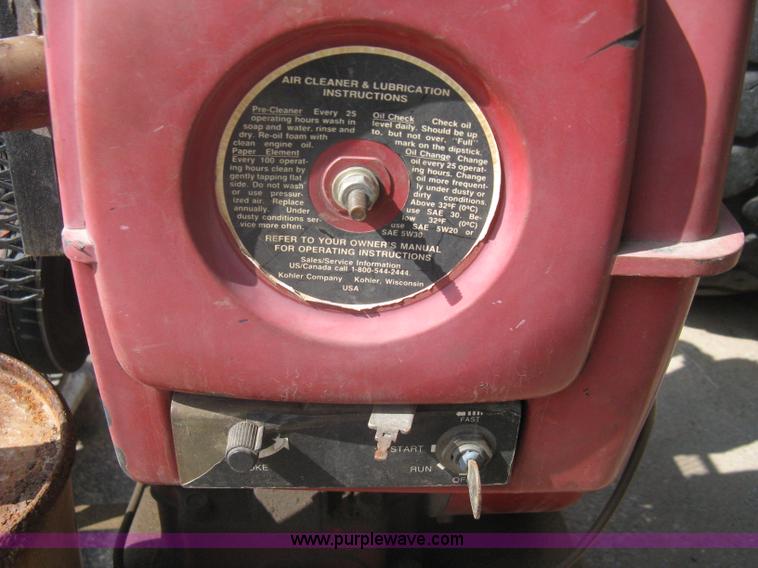 image for item G9762 Gas powered air compressor