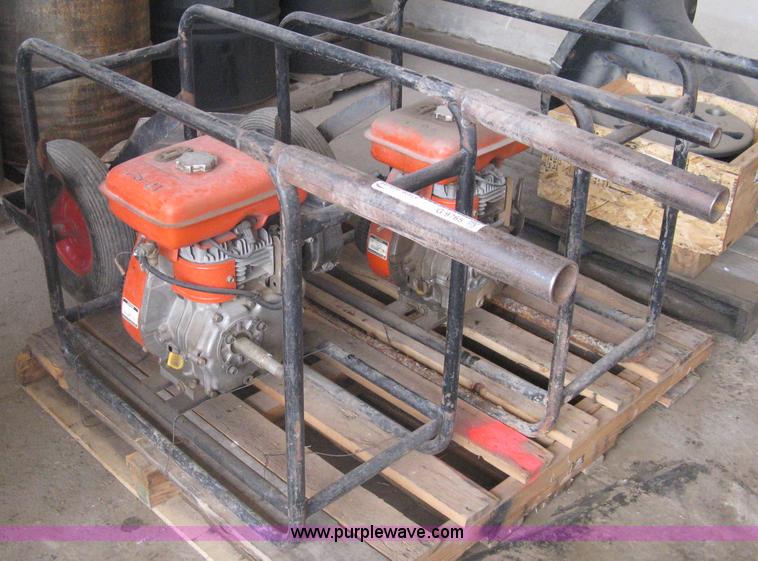 image for item G9765 (2) Wisconsin Robin concrete vibrator pumps