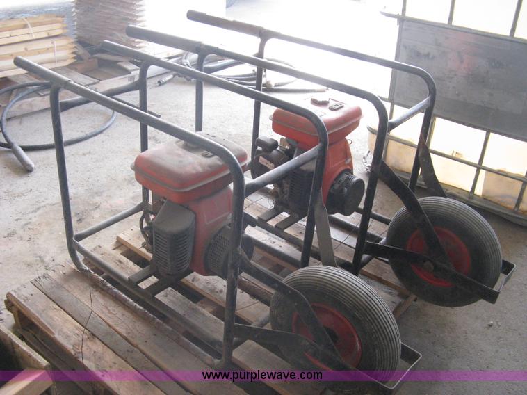 image for item G9765 (2) Wisconsin Robin concrete vibrator pumps