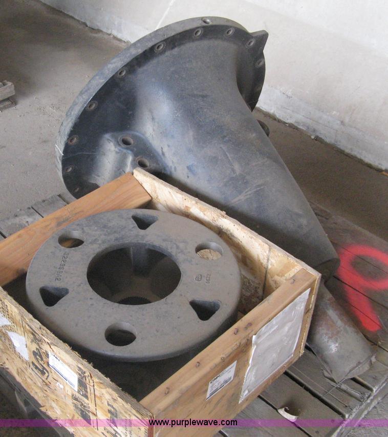 image for item G9766 (2) Case 440 rear axle housings