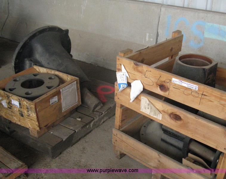 image for item G9766 (2) Case 440 rear axle housings